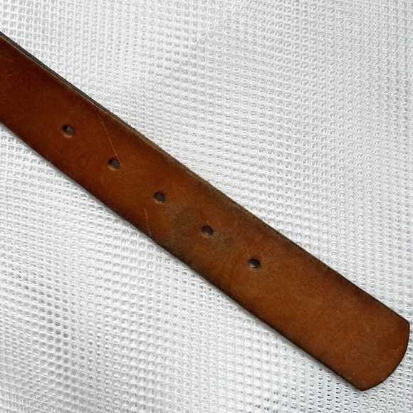 Vintage LEE Leather Belt Mushroom Butterfly Embossed Canada Brass Buckle Size 30 - Picture 6 of 9